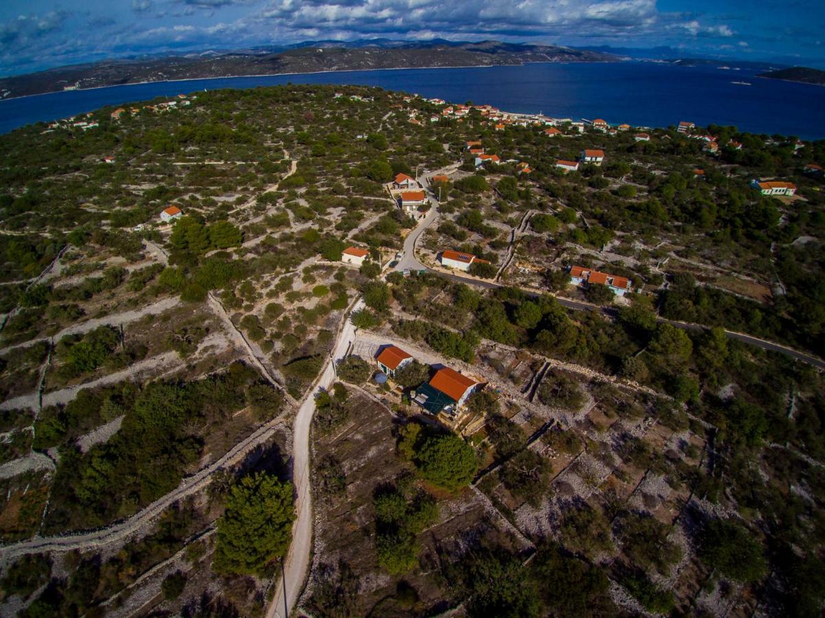 Mare&Karlo Lägenhet Mali Drvenik Exteriör bild